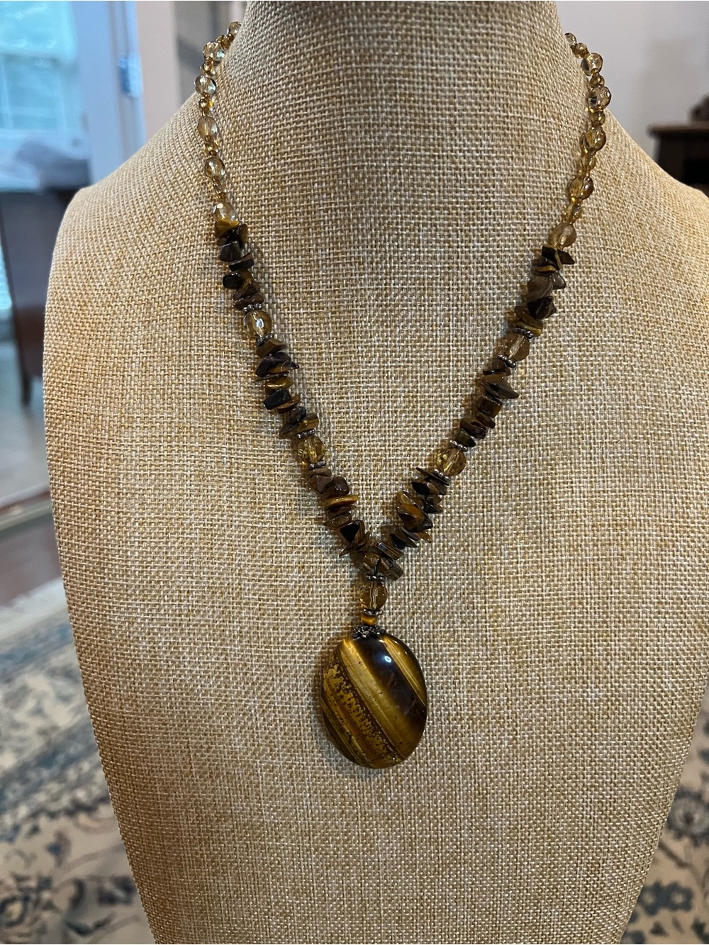 Mix of Brown glass and acrylic  Necklaces with a Monet gold tone necklace - Picture 7 of 10